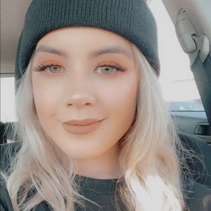 Meet your Posher, Aleisha
